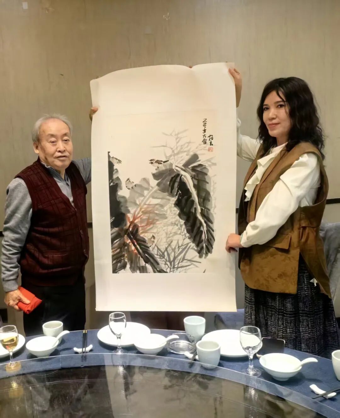图片[1]-古梅吐艳，新荷竞秀——亓官良先生喜收高徒-东北文化产业网